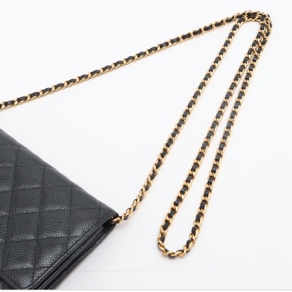 Chanel Matelasse Caviar Chain wallet, gold metal fittings - Picture 7 of 16